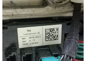 Volan in 3 spite 8E0419091K Audi A4 B6 (2000 - 2005) - miniatura 3