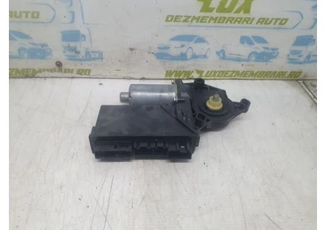 Motoras geam dreapta spate 8E0959802A Audi A4 B6 (2000 - 2005) 1.9 TDI AWX