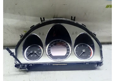 Ceasuri de bord a2044400211 Mercedes Benz GLK-Class X204 (2008 - 2012) 3.0 cdi om642961
