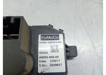 Rezistenta trepte av6n19e624aa Ford Focus 3 (2011 - 2015) - miniatura 3
