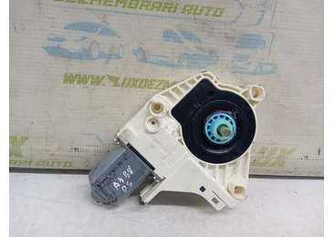 Motoras geam dreapta spate 8K0959812A Audi A4 B8/8K (2007 - 2011)