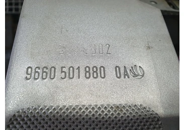 Armatura bara fata 9660501880 Citroen C5 2 (2008 - 2017) - miniatura 2