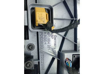 Consola centrala 4f1864261 Audi A6 4F/C6 (facelift) (2008 - 2011) - miniatura 4