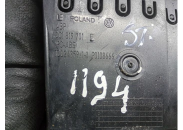 Grila ventilatie bord 3C1819701F Volkswagen Passat B6 (2005 - 2010) - miniatura 3