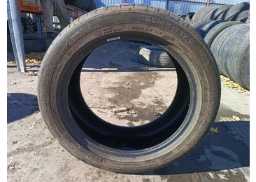 Anvelopa 235/45/R17 Continental Vara BMW X1 E84 (2009 - 2012)