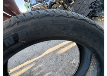 Anvelopa 245/45/R19 Michelin Iarna Porsche Cayenne 958 (2010 - 2014) - miniatura 3