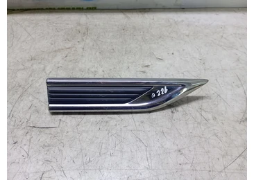 Ornament aripa 638748603r Renault Talisman 1 (2012 - 2020) 1.6 dci 1.6 dci R9M409