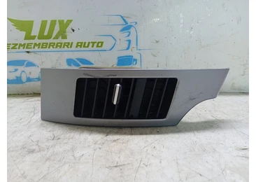 Grila ventilatie bord 8030a013zz Mitsubishi Outlander 2 (2005 - 2009) 2.0 2.0 BSY