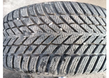 Anvelopa 225/55/R17 Nokian Iarna Audi A4 B8/8K (2007 - 2011) - miniatura 2