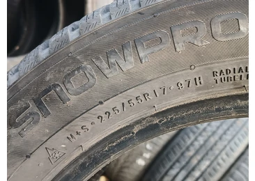 Anvelopa 225/55/R17 Nokian Iarna Audi A4 B8/8K (2007 - 2011) - miniatura 3