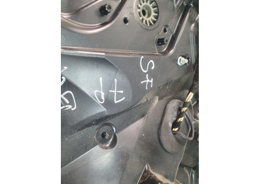 Macara geam stanga fata 7p6837755 Volkswagen Touareg 2 (7P) (2010 - 2014)