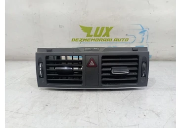 Grila ventilatie bord a2048307454 Mercedes Benz C-Class W204/S204 (2007 - 2012) 2.2 cdi om651.911