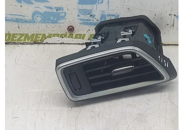Grila ventilatie bord 687604EAOA Nissan Qashqai 2 J11 (facelift) (2017 - 2020) 1.7 dci R9N401