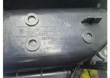Consola centrala 7034086 BMW Seria 5 E60/E61 (2003 - 2007) - miniatura 3