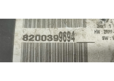 Ceasuri de bord 8200399694 Renault Megane 2 (2002 - 2006)