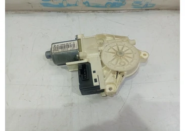 Motoras geam dreapta spate 827300001r Renault Laguna 3 (2007 - 2011) 1.5 dci 1.5 dci K9K780