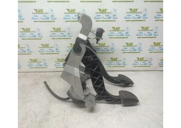 Pod pedalier 8K1721117 Audi A4 B8/8K (facelift) (2011 - 2016) 1.8 tfsi CJEB