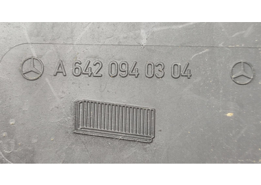 Carcasa filtru aer A6420940304 Mercedes Benz ML W164 (2005 - 2008) - miniatura 2