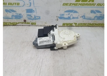 Motoras geam dreapta spate 5p0839402 Seat Altea 1 (2004 - 2009) 2.0 tdi 2.0 tdi BKD