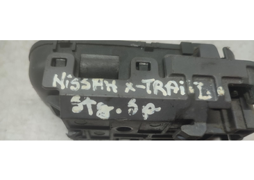 Maner interior Nissan X-Trail T30 (2001 - 2004) - miniatura 3