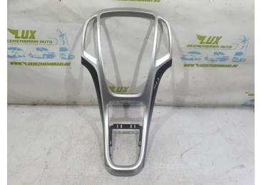 Ornament consola centrala 13349237 Opel Astra J (2009 - 2012) 1.7 cdti a17dtr a17dtr
