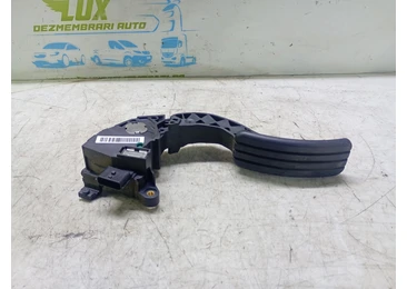 Pedala acceleratie 180100024r Renault Fluence 1 (2009 - 2013) 1.5 dci 1.5 dci K9K836