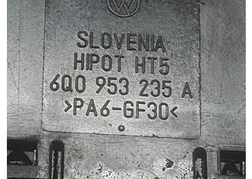 Buton avarii 6Q0953235A Volkswagen Polo 4 (9N) (2001 - 2005)