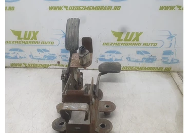 Pod pedalier 09527112c Renault Fluence 1 (2009 - 2013) 1.5 dci 1.5 dci K9K834
