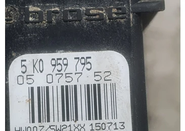 Motoras geam dreapta spate 5K0959795 Volkswagen Golf 6 (2008 - 2015)