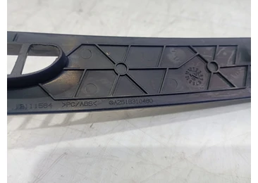 Ornament plansa bord a2518310460 Mercedes Benz R-Class W251 (2005 - 2010) - miniatura 3