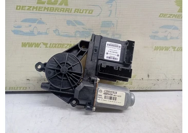 Motoras geam dreapta fata 1T0959702B Skoda Octavia 2 (2004 - 2008) 1.6 FSI 1.6 FSI BLF