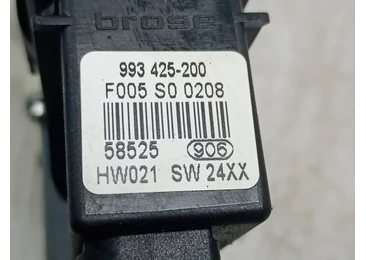 Motoras geam dreapta spate 1K0959704E Skoda Octavia 2 (2004 - 2008) - miniatura 4