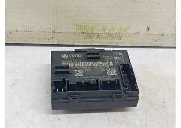 Modul confort usa fata dreapta 8X0959792H Skoda Superb 2 (facelift) (2013 - 2015) 1.6 tdi 1.6 tdi CAYC