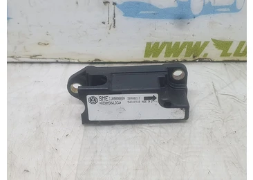 Senzor impact 1j0909606N Volkswagen Passat B5 (1996 - 2000) AJM
