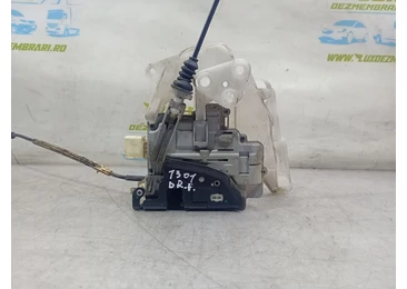 Broasca dreapta fata 3c1837016a Volkswagen Passat B7 (2010 - 2015) 2.0 tdi CFFB