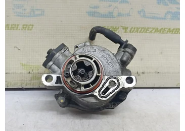 Pompa vacuum 9804021880 Ford Focus 3 (2011 - 2015) - miniatura 2