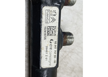 Rampa injectoare 9804776780 Ford Focus 3 (2011 - 2015) - miniatura 4