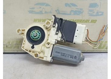 Motoras geam dreapta spate 1K0959704F Volkswagen Golf 5 (2003 - 2009)