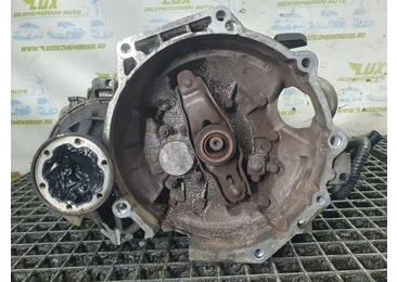 Cutie de viteze manuala 5 trepte MDM Volkswagen Passat B6 (2005 - 2010) CAYC