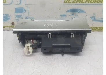 Scrumiera 3C0863284 Volkswagen Passat B6 (2005 - 2010) 2.0 tdi CBBB
