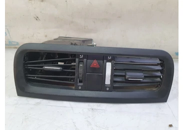 Grila ventilatie bord 5J0820951 Skoda Roomster 1 (5J) (facelift) (2010 - 2015) 1.6 TDI 1.6 TDI CAYB