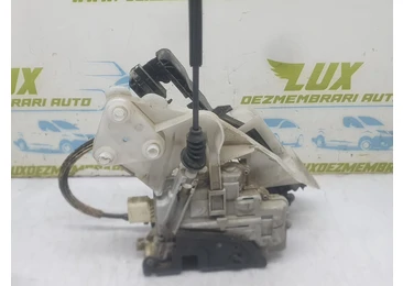 Broasca dreapta spate 3C4839016A Volkswagen Passat B7 (2010 - 2015) 2.0 tdi cfgb