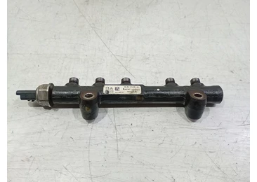 Rampa injectoare 9685297580-02 Mazda 3 BL (facelift) (2011 - 2013) 1.6 CiTD Y650 1.6 CiTD Y650 Y650