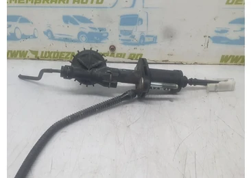 Pompa ambreiaj 55561915 Opel Astra J (2009 - 2012) - miniatura 2