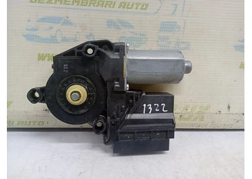 Motoras geam stanga fata 7H1959801A Volkswagen Transporter T5 (2003 - 2009) 2.5 tdi AXC