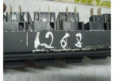 Panou butoane Volkswagen Transporter T5 (2003 - 2009) - miniatura 3