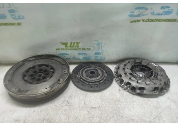 Kit ambreiaj volanta cu masa dubla 124058910 BMW Seria 3 F31 (2011 - 2016) 2.0 d 2.0 d n47n