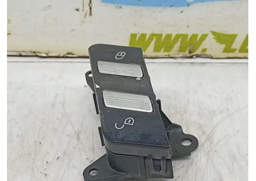 Buton inchidere centralizata A2218213051 Mercedes Benz S-Class W221 (2005 - 2009) om642932