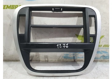 Ornament bord 9653074277 Ford Focus 3 (2011 - 2015) 1.6 tdci DV6C