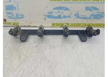Rampa injectoare 8200494284 Dacia Logan 1 (2004 - 2008) - miniatura 2
